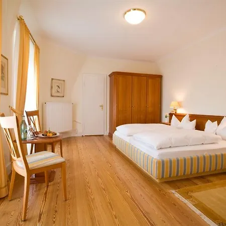 Romerbad 4* بادنويلر